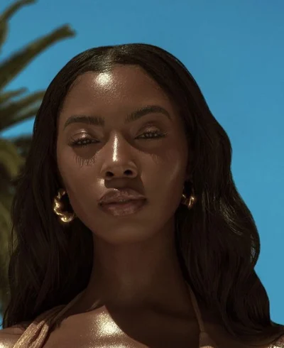 Chat with Ebony Step-mom | Unlimited AI Chat